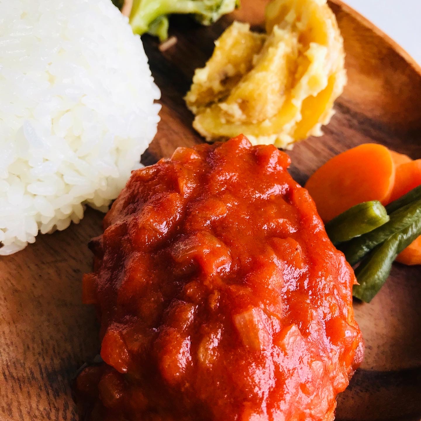 0B541BEC-EFAF-4A65-B72D-2A31F663A205